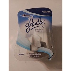 Glade Plugin Scented Oil Warmer.